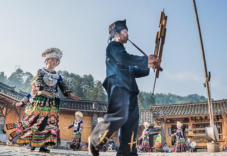 張家界風(fēng)景正好，而您剛好有空